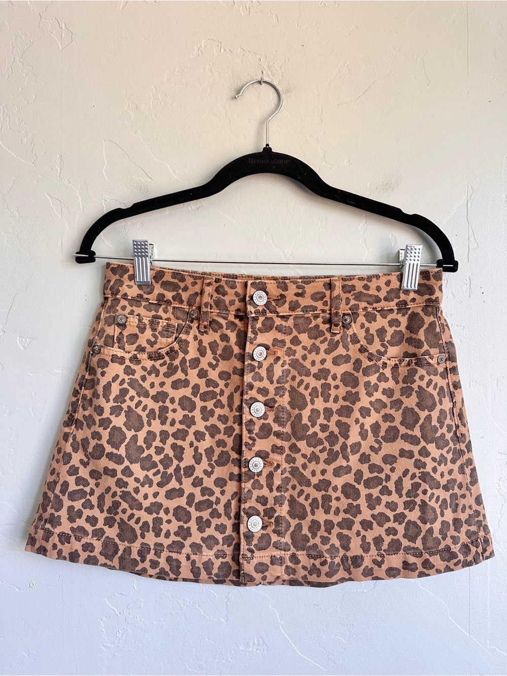 American Eagle Women’s Leopard Animal Print Mini Denim Skirt Size 00 EUC